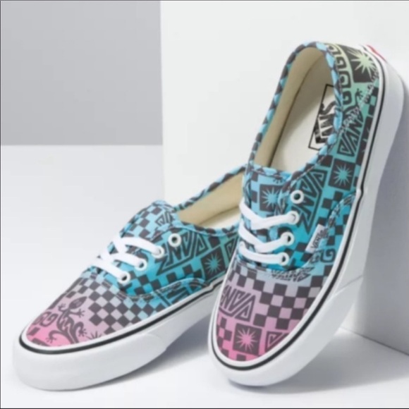 Vans Authentic SF Tribal Check Multicolor‎ Sneaker Size 6 Women - Picture 1 of 12